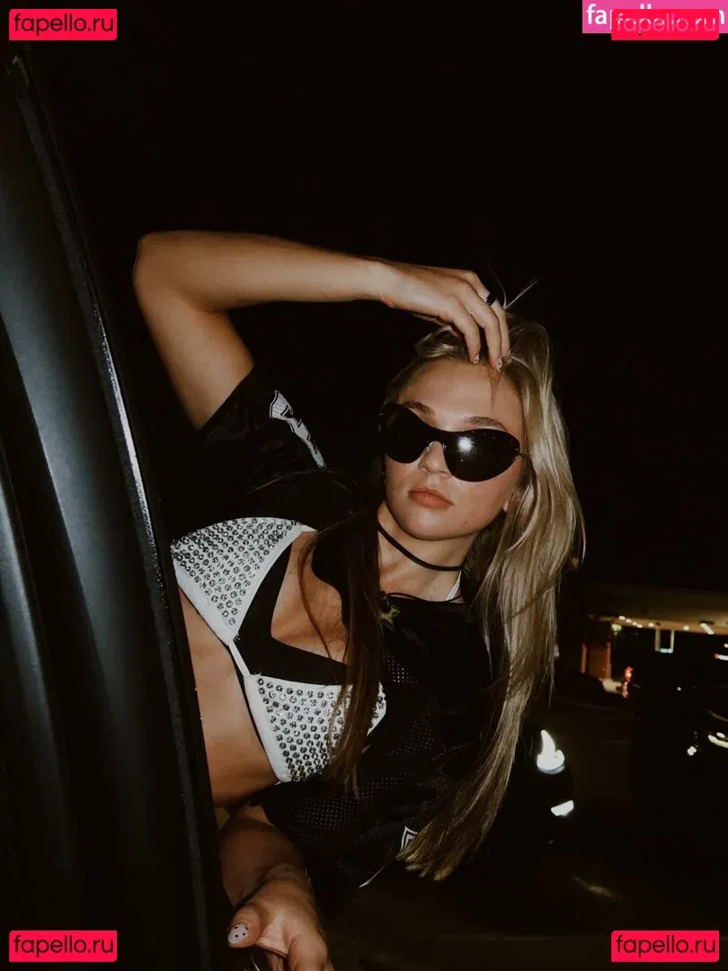 Julia Hart Onlyfans Photo Gallery 