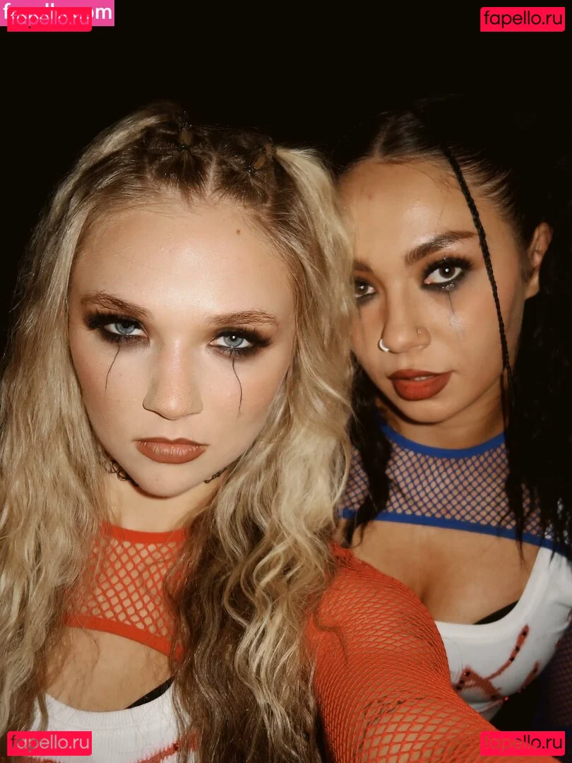 Julia Hart Onlyfans Photo Gallery 