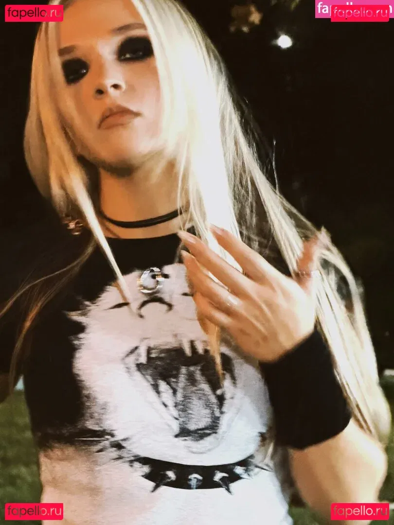 Julia Hart Onlyfans Photo Gallery 