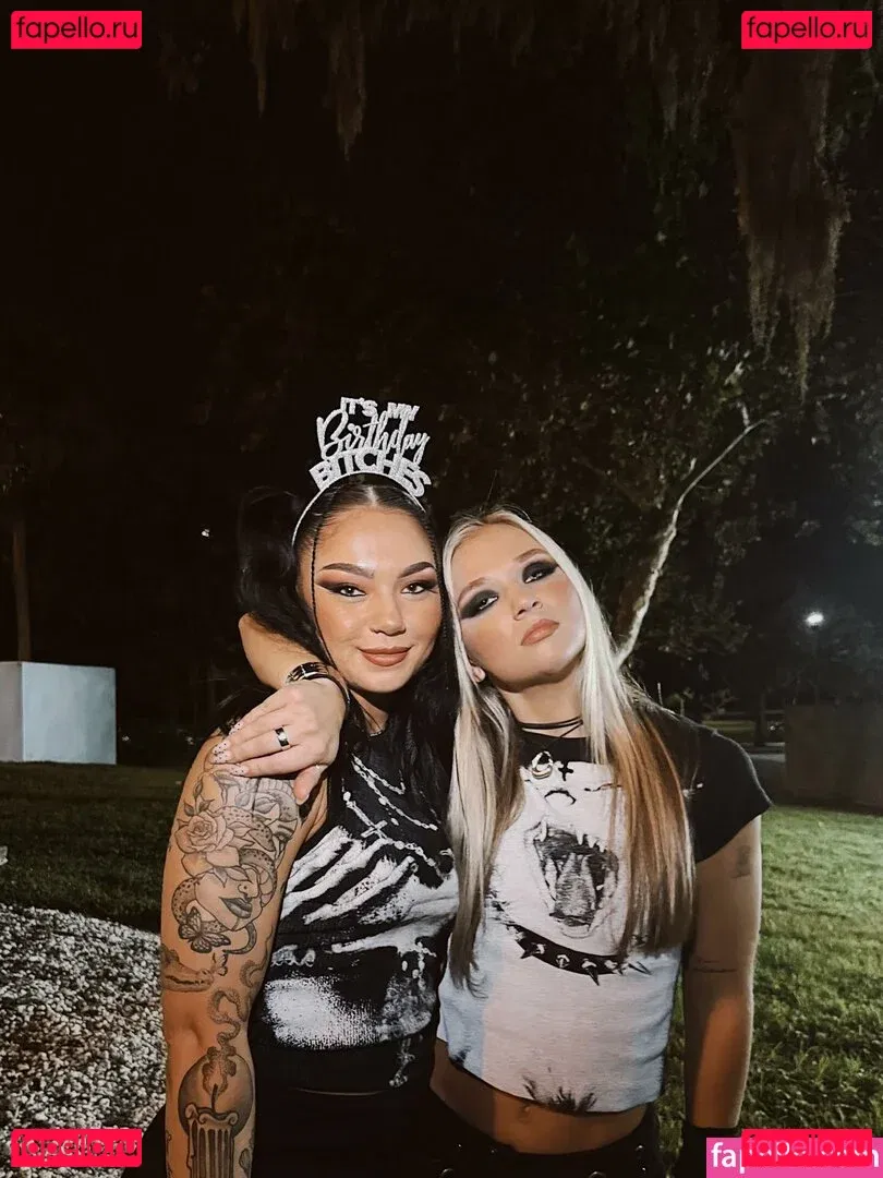 Julia Hart Onlyfans Photo Gallery 