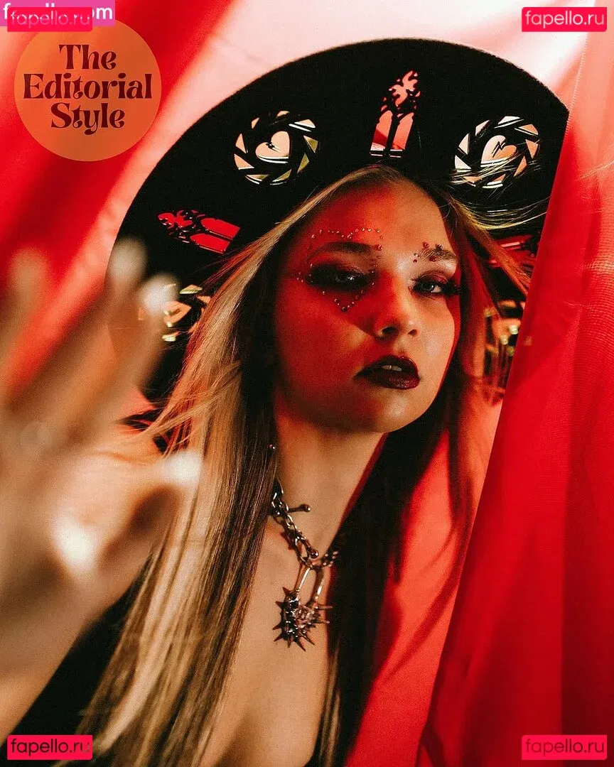 Julia Hart Onlyfans Photo Gallery 