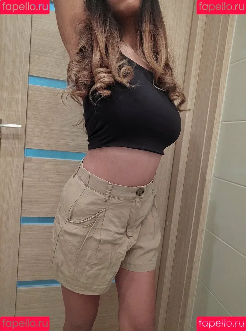 AnnoyingJaina Onlyfans Photo Gallery 