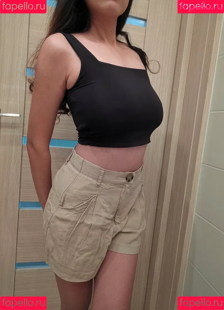 AnnoyingJaina Onlyfans Photo Gallery 