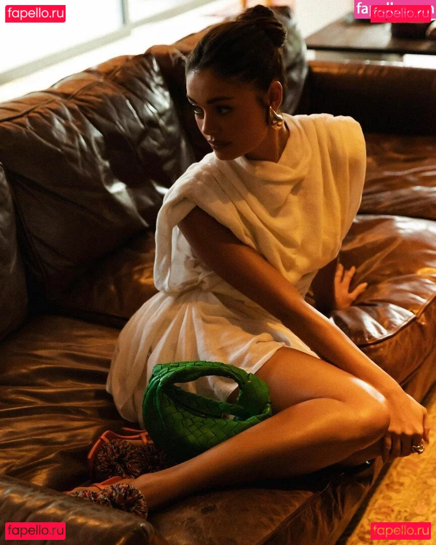 Sophie Charlotte Onlyfans Photo Gallery 