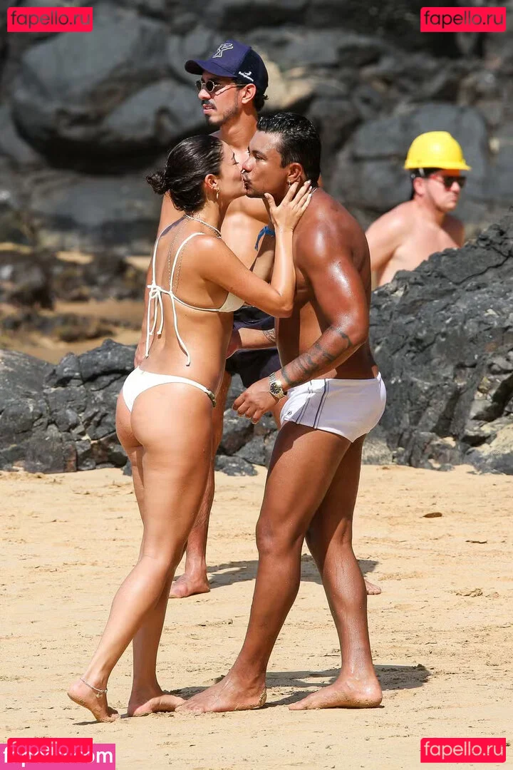 Sophie Charlotte Onlyfans Photo Gallery 