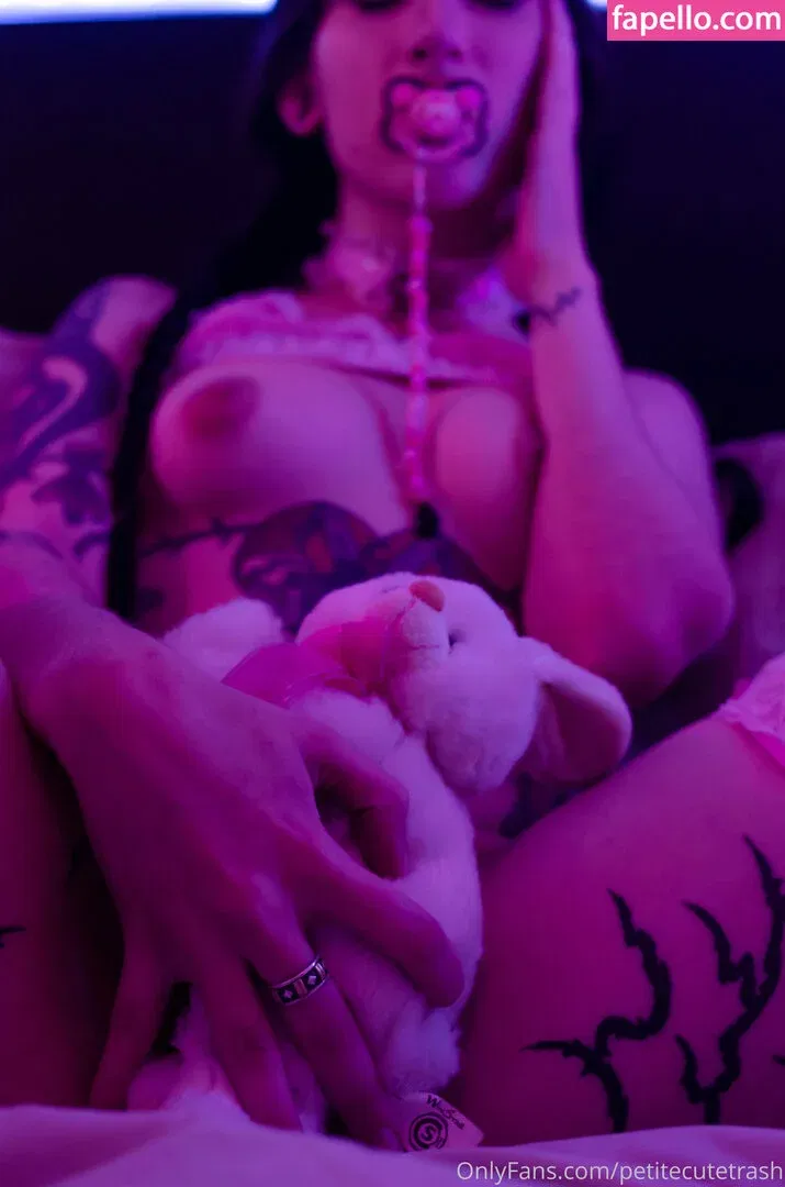 inkedbabee Onlyfans Photo Gallery 