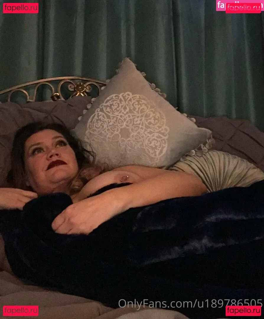 u189786505 Onlyfans Photo Gallery 