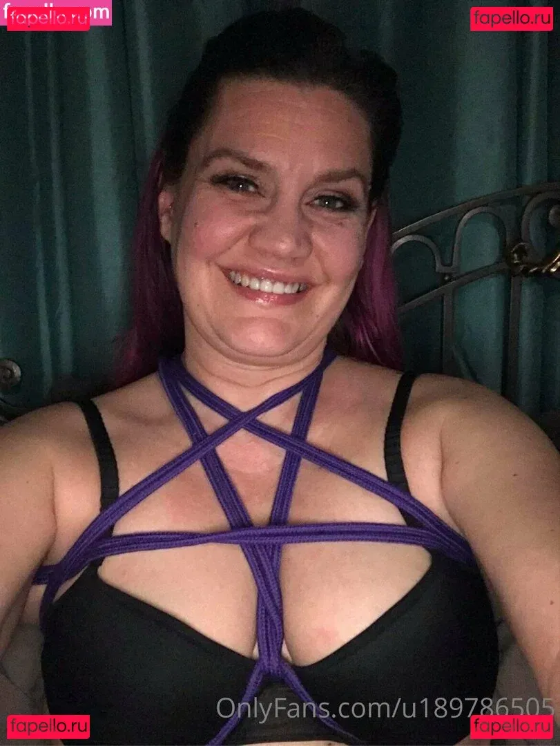 u189786505 Onlyfans Photo Gallery 