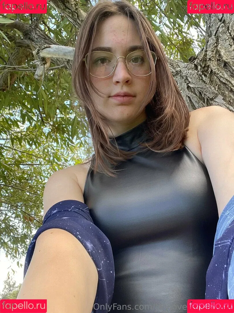 lillylovespenisland Onlyfans Photo Gallery 