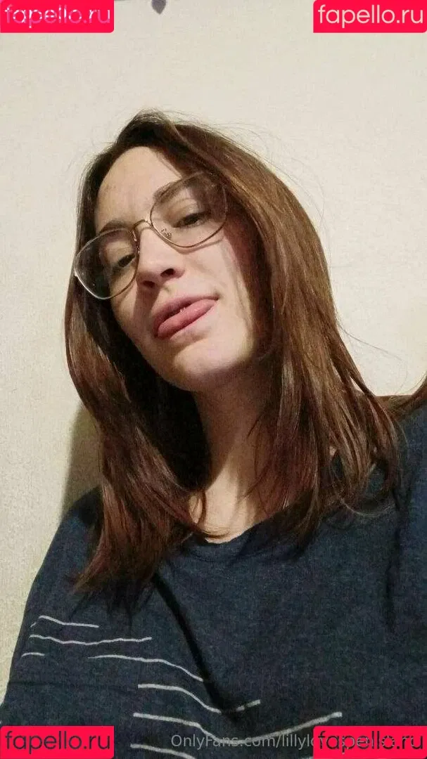 lillylovespenisland Onlyfans Photo Gallery 