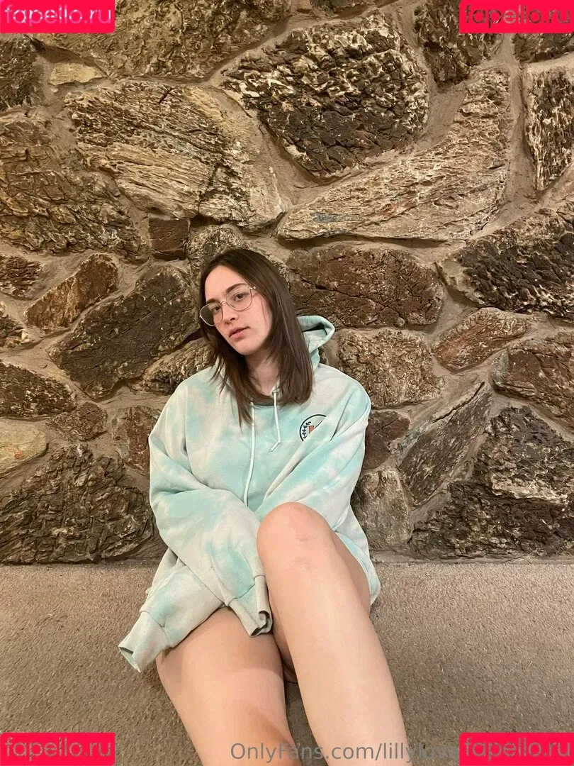 lillylovespenisland Onlyfans Photo Gallery 