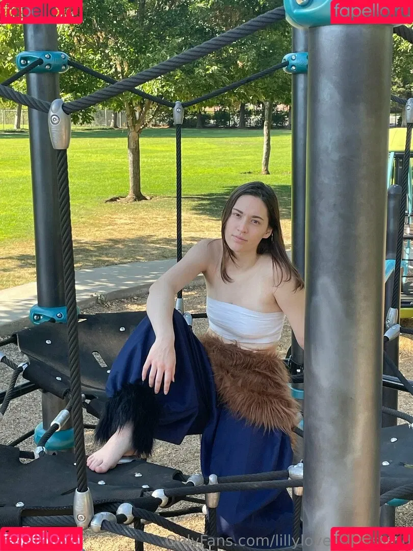 lillylovespenisland Onlyfans Photo Gallery 