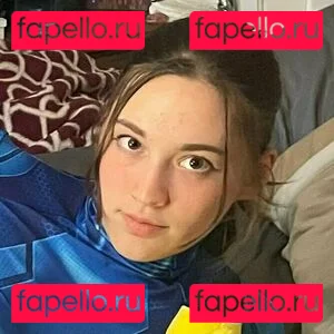 lillylovespenisland Onlyfans Photo Gallery 