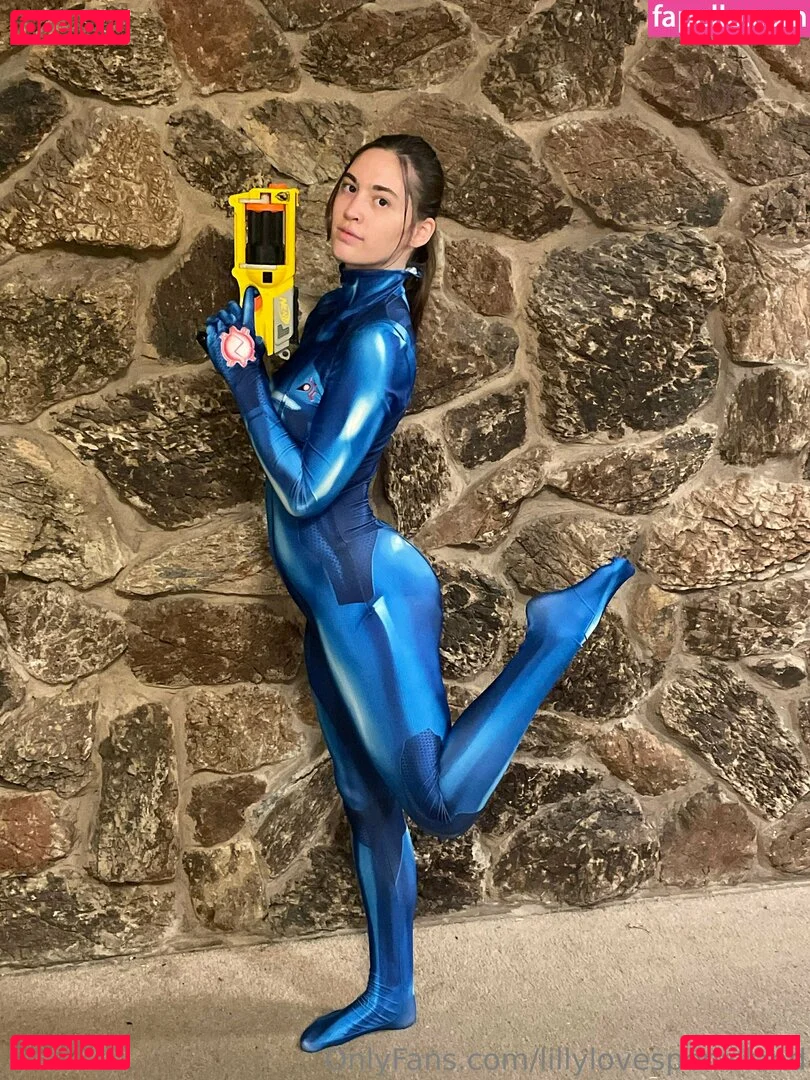 lillylovespenisland Onlyfans Photo Gallery 