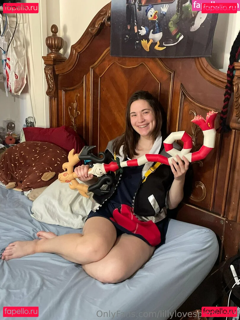 lillylovespenisland Onlyfans Photo Gallery 