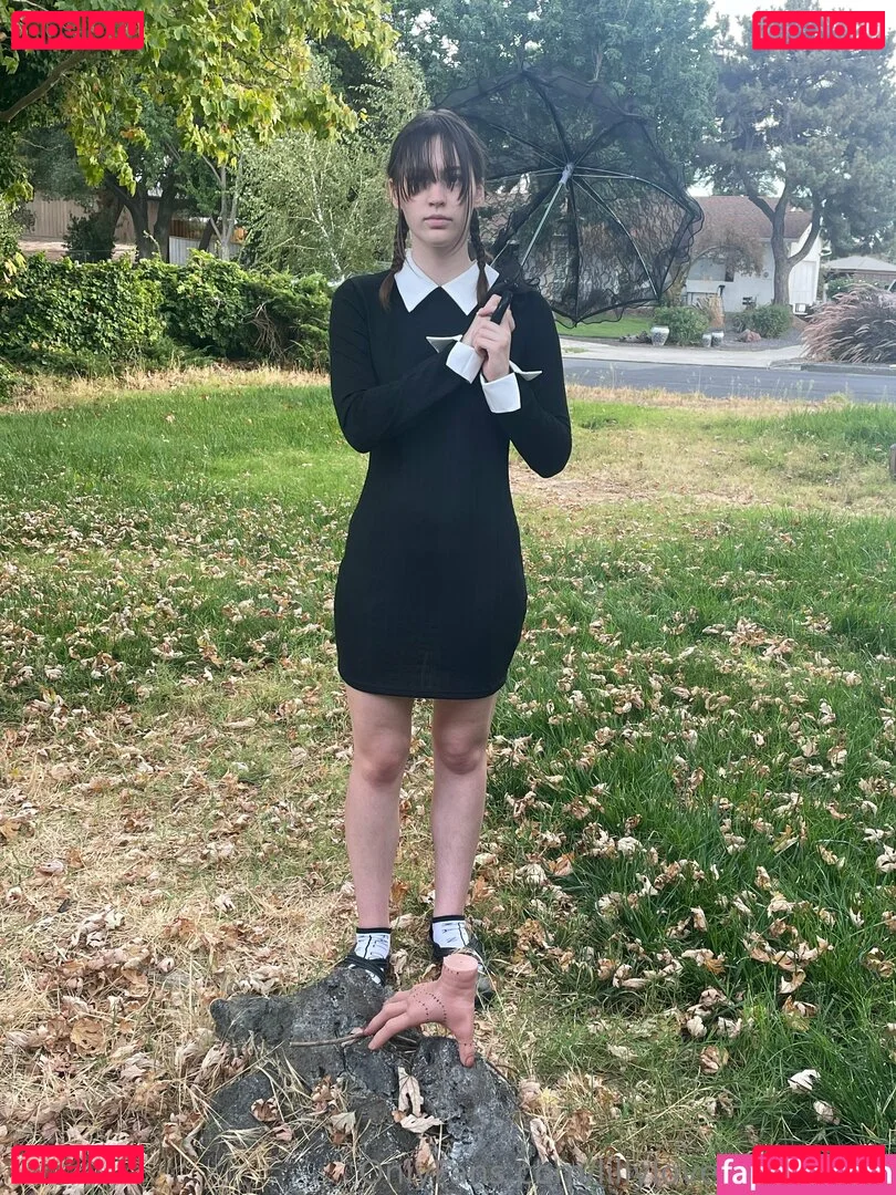 lillylovespenisland Onlyfans Photo Gallery 