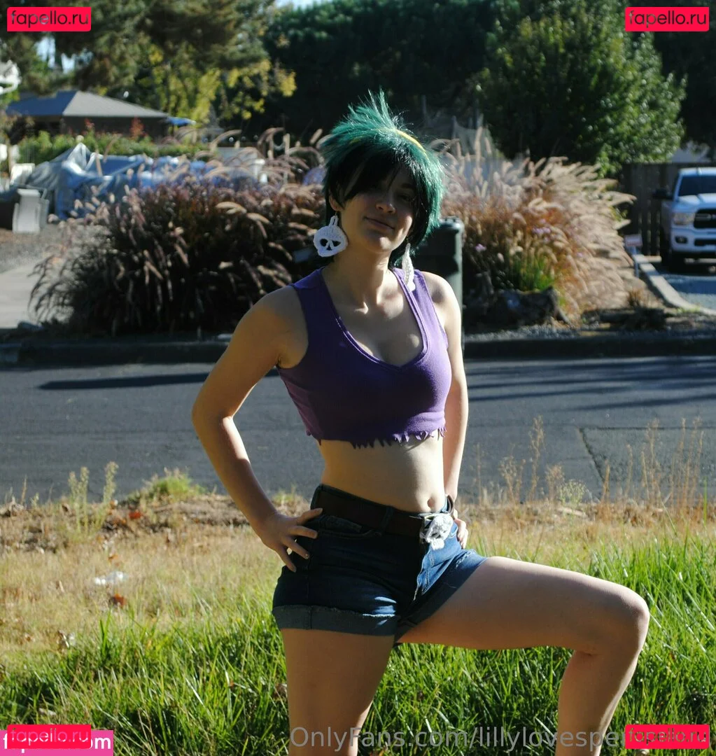 lillylovespenisland Onlyfans Photo Gallery 