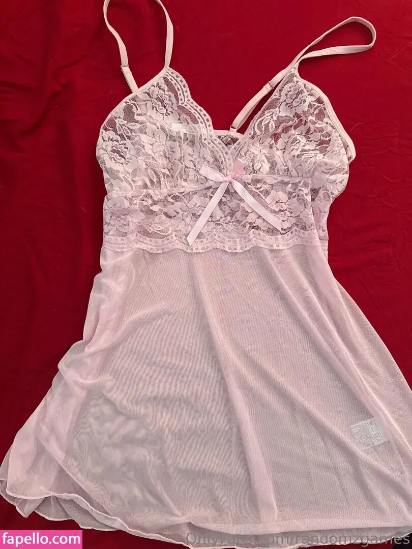 randomzgames Onlyfans Photo Gallery 