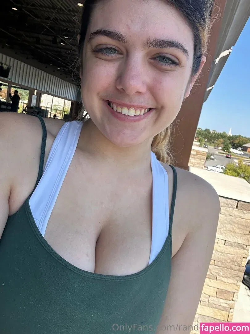 randomzgames Onlyfans Photo Gallery 