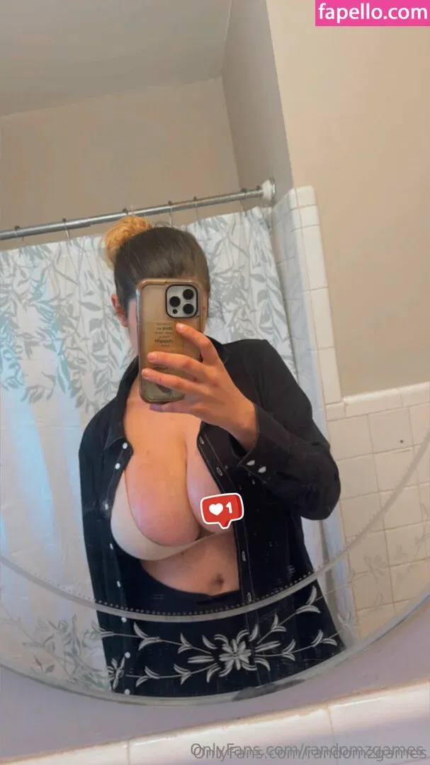 randomzgames Onlyfans Photo Gallery 