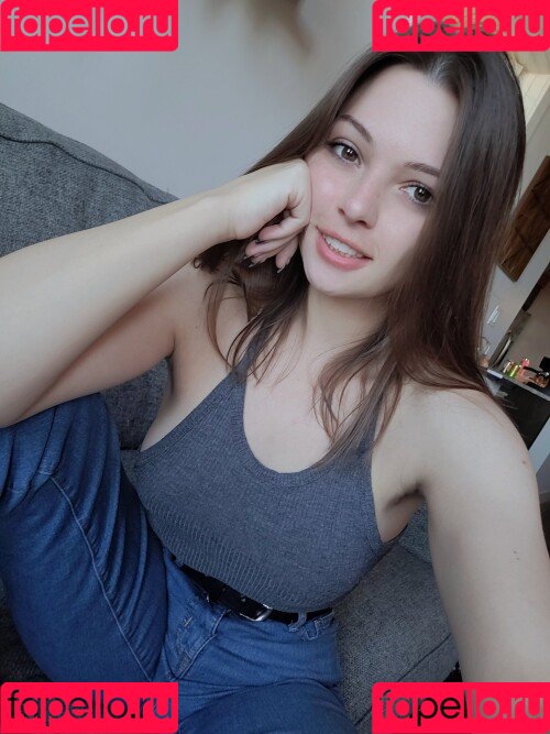 Allyssooonnnn Onlyfans Photo Gallery 