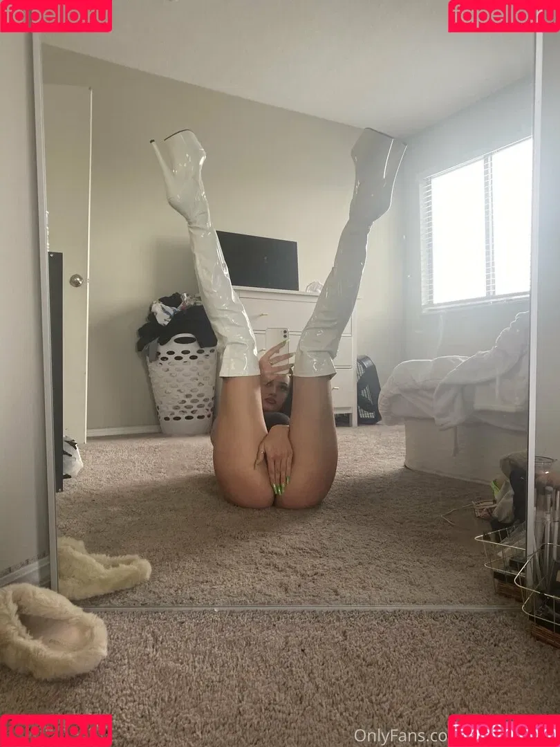 liina777 Onlyfans Photo Gallery 