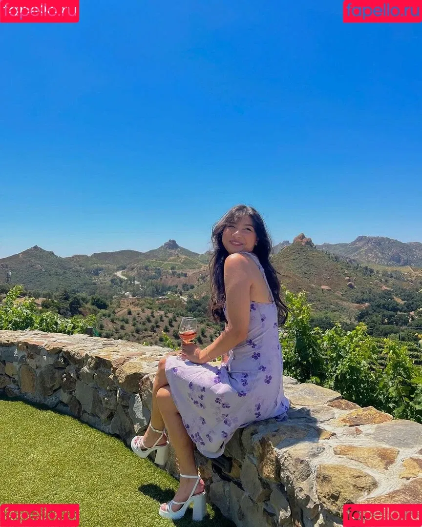 Trin Lovell Onlyfans Photo Gallery 