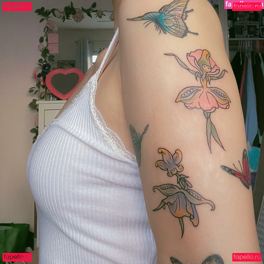 Trin Lovell Onlyfans Photo Gallery 