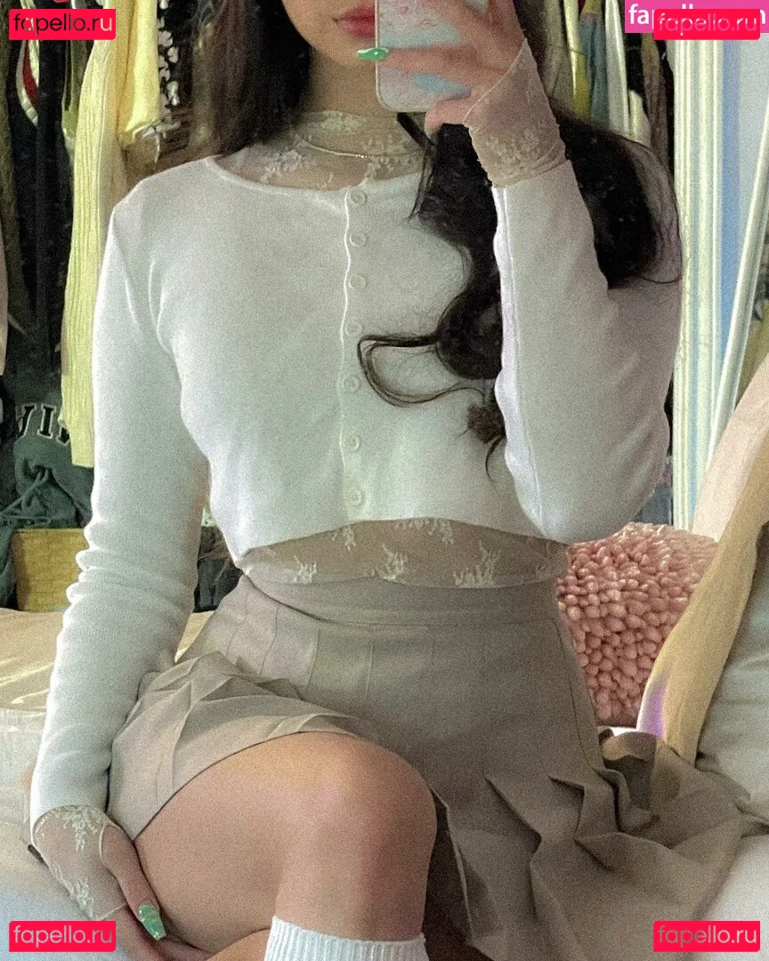 Trin Lovell Onlyfans Photo Gallery 