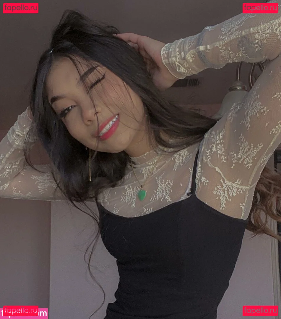 Trin Lovell Onlyfans Photo Gallery 