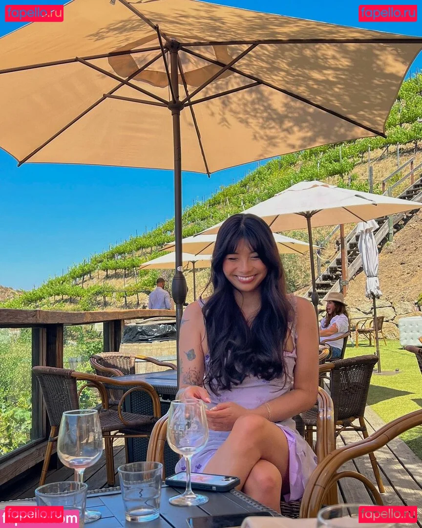 Trin Lovell Onlyfans Photo Gallery 