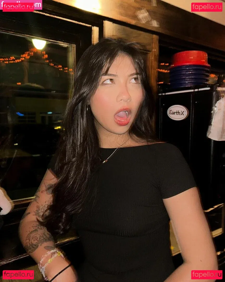 Trin Lovell Onlyfans Photo Gallery 