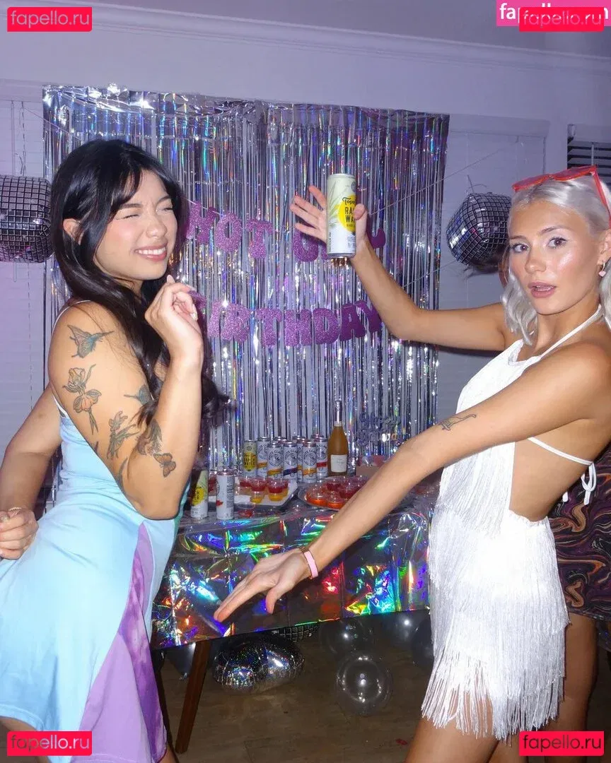 Trin Lovell Onlyfans Photo Gallery 