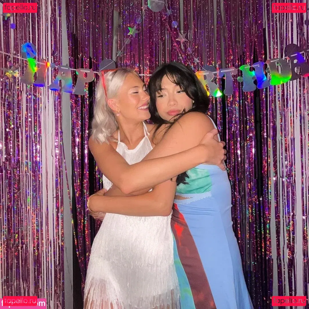 Trin Lovell Onlyfans Photo Gallery 