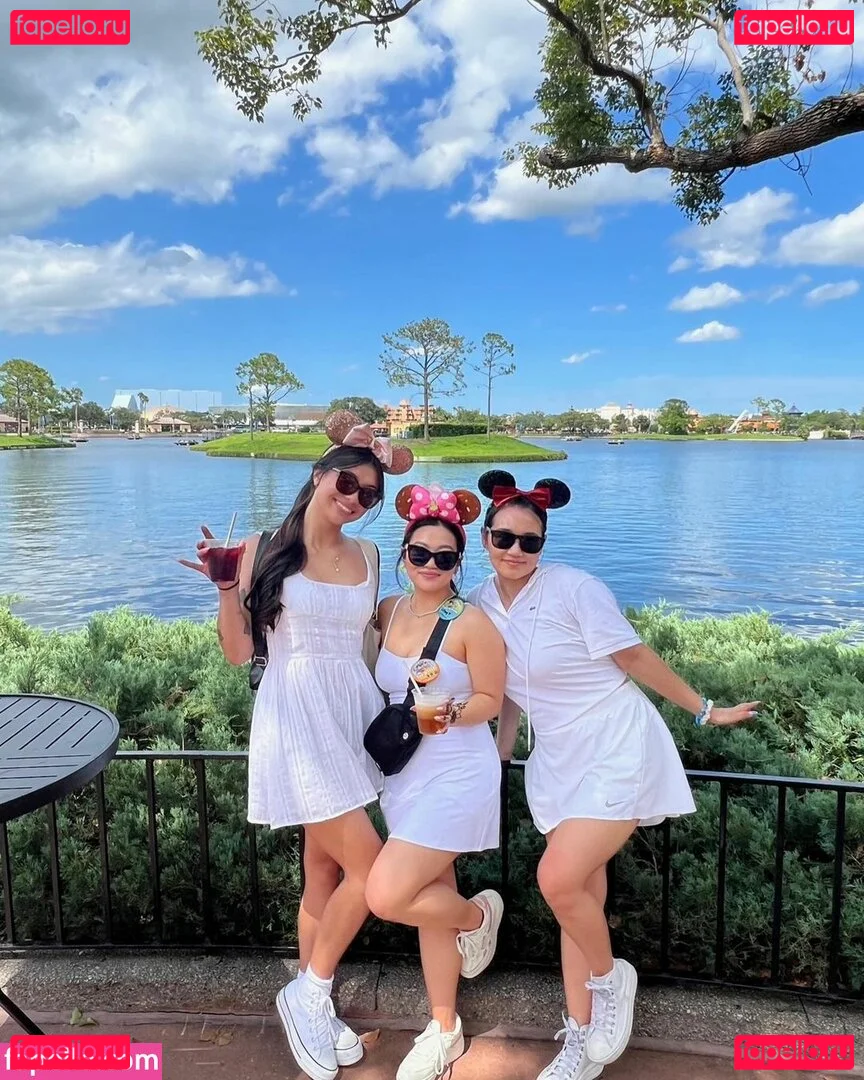 Trin Lovell Onlyfans Photo Gallery 