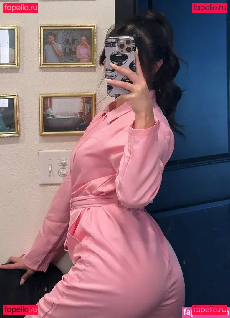 Trin Lovell Onlyfans Photo Gallery 