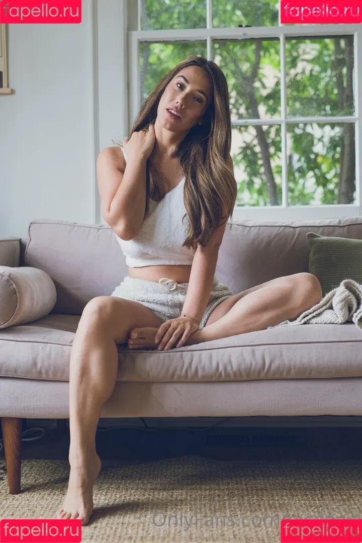 evalovia Onlyfans Photo Gallery 