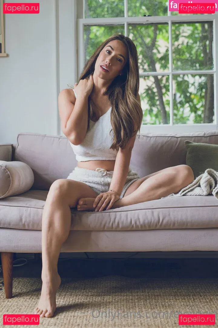 evalovia Onlyfans Photo Gallery 