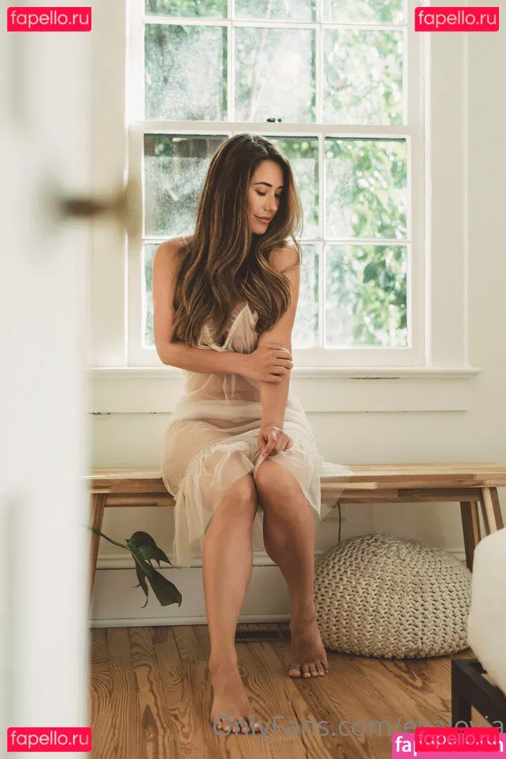 evalovia Onlyfans Photo Gallery 