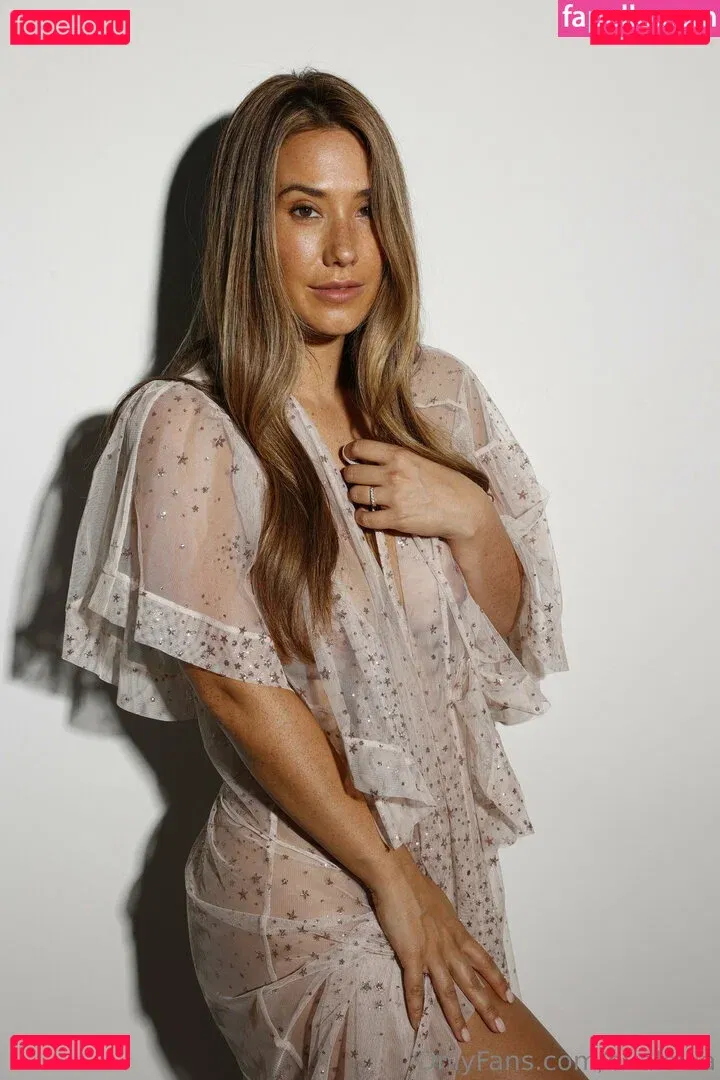 evalovia Onlyfans Photo Gallery 