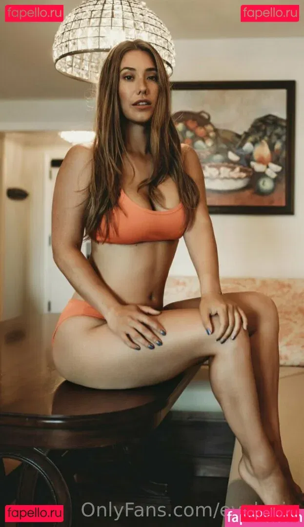 evalovia Onlyfans Photo Gallery 
