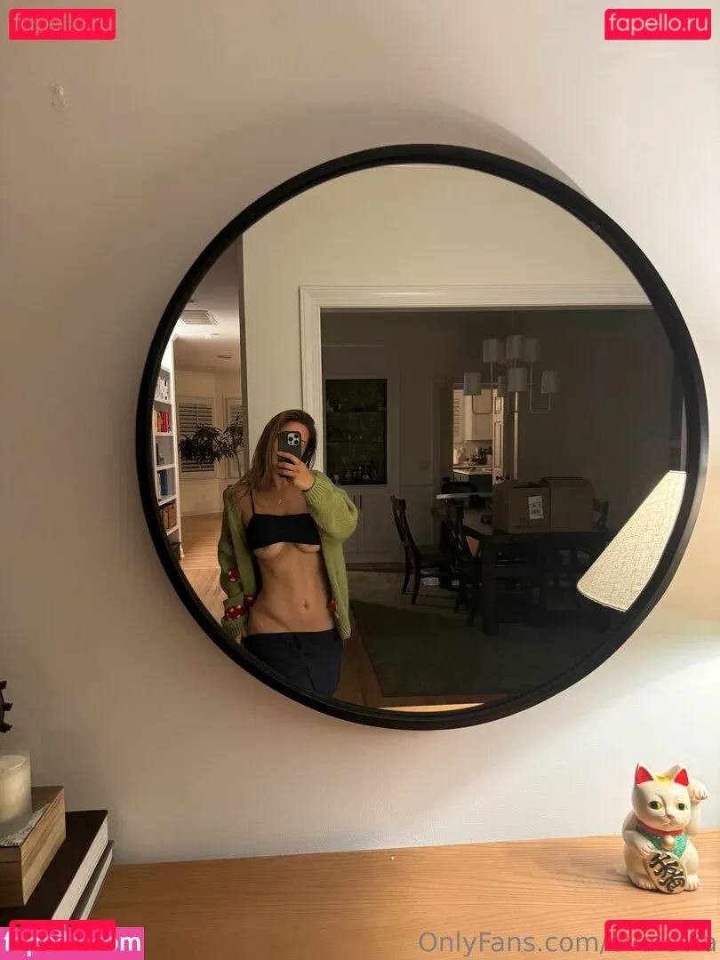 evalovia Onlyfans Photo Gallery 