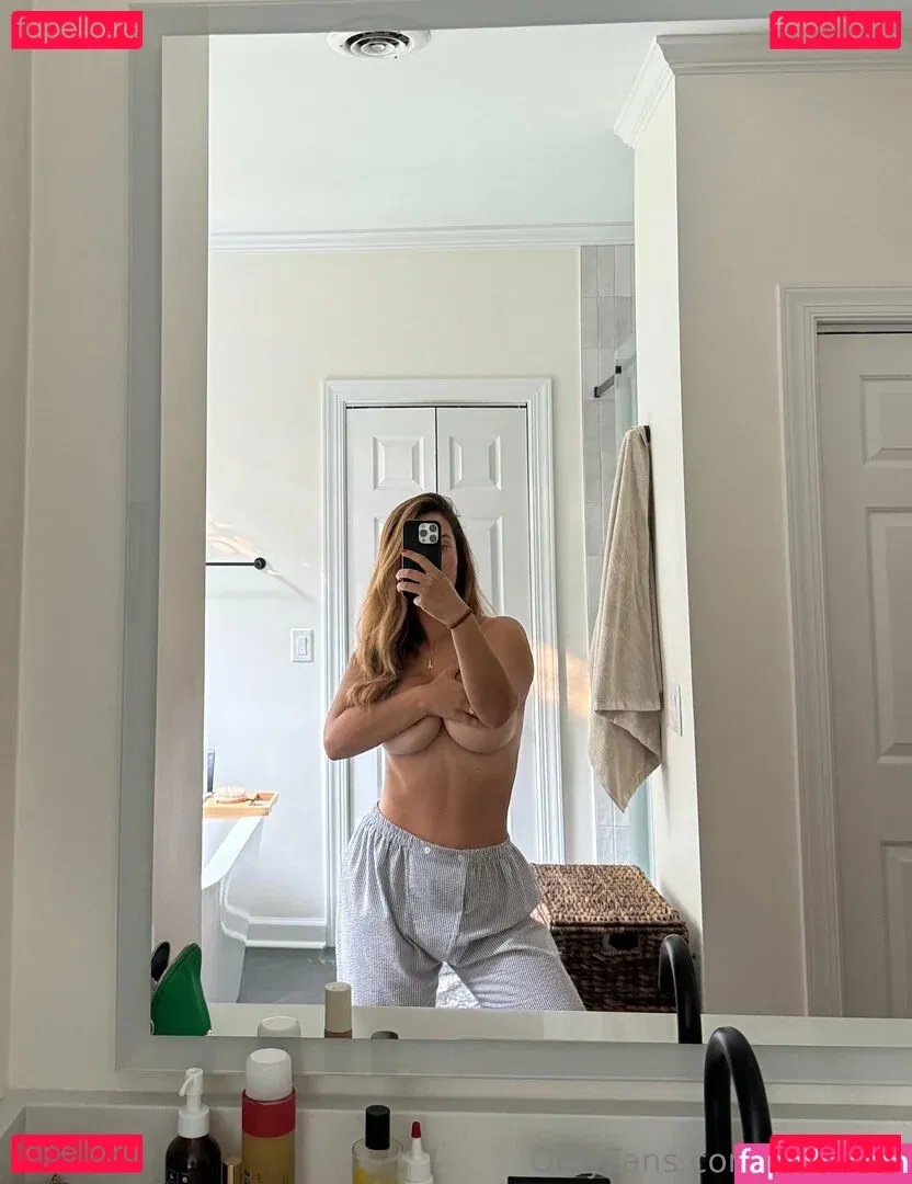 evalovia Onlyfans Photo Gallery 