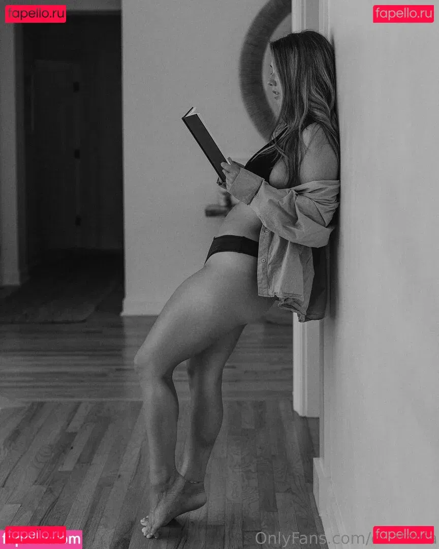 evalovia Onlyfans Photo Gallery 