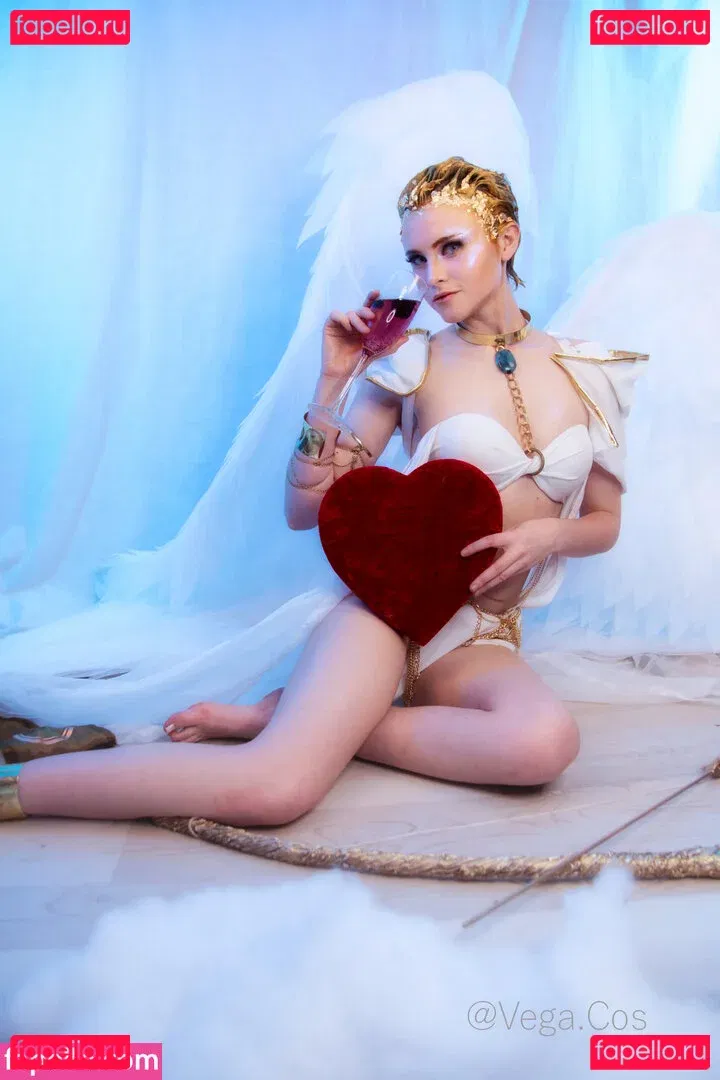 vega.cos Onlyfans Photo Gallery 