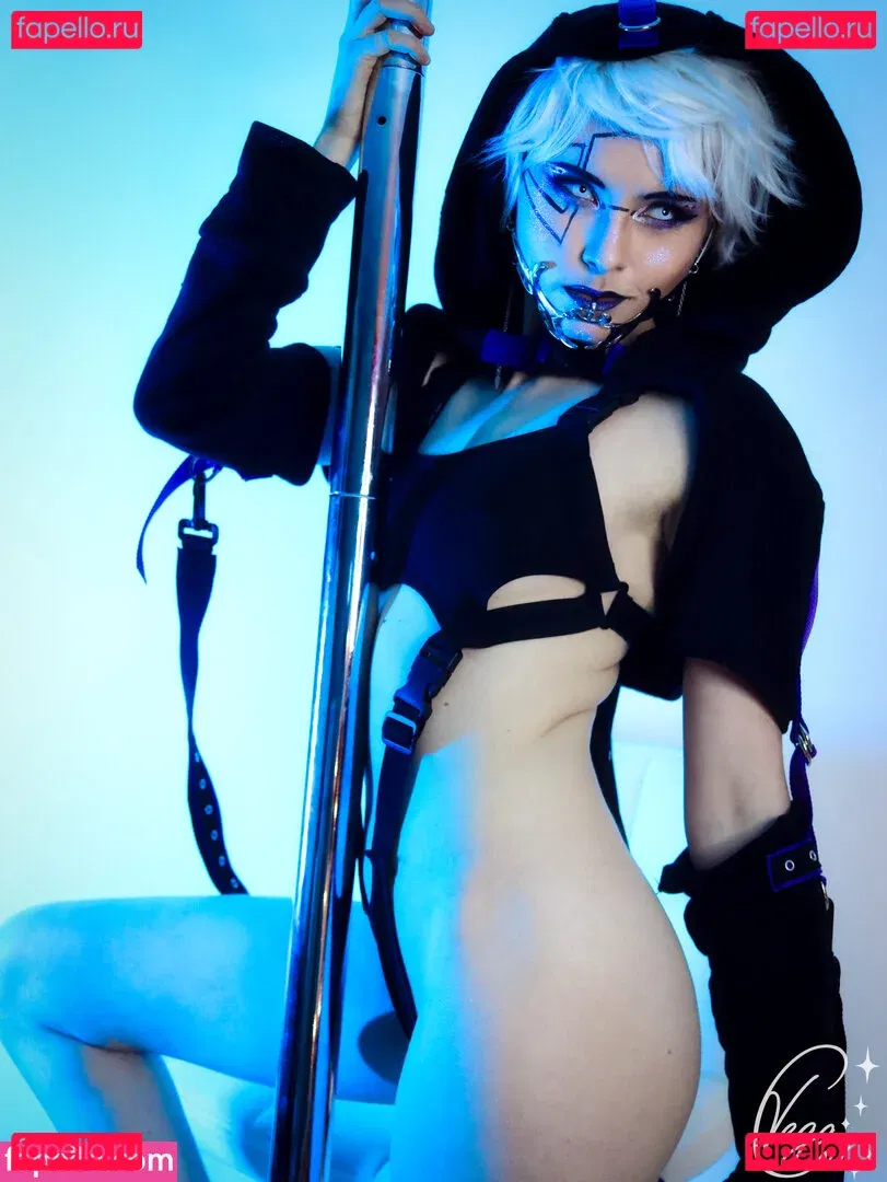 vega.cos Onlyfans Photo Gallery 