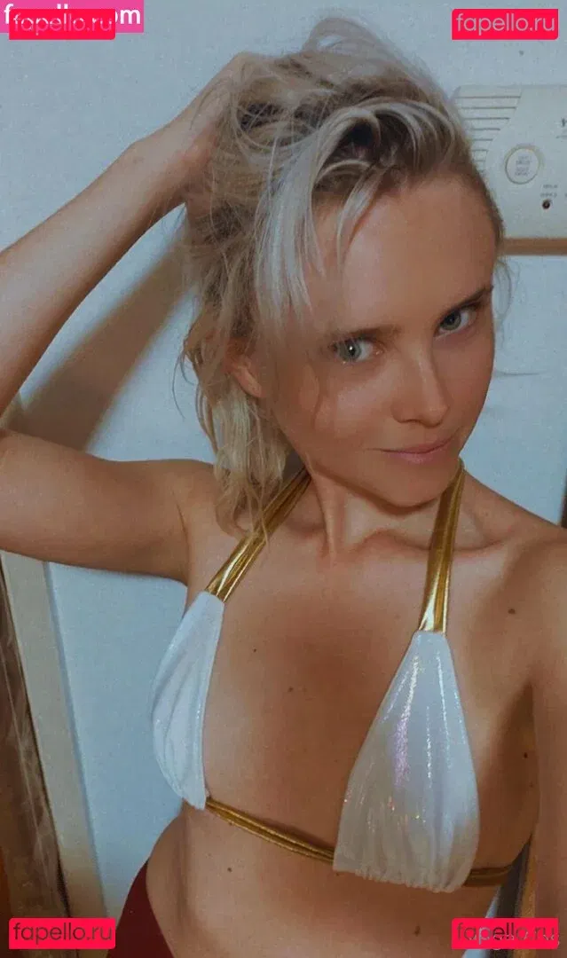 vega.cos Onlyfans Photo Gallery 