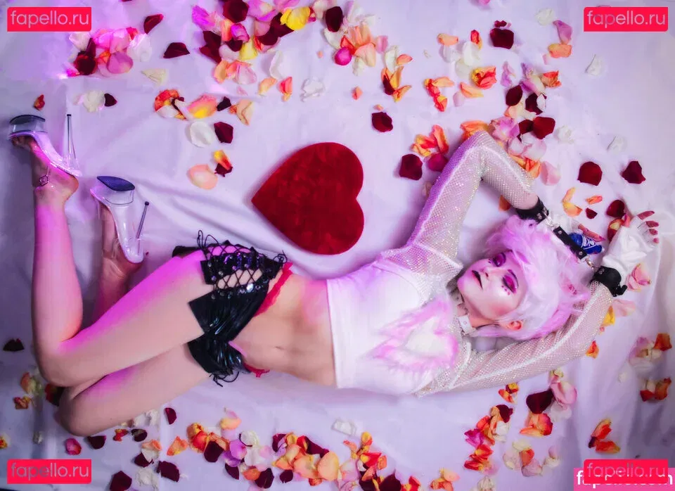 vega.cos Onlyfans Photo Gallery 