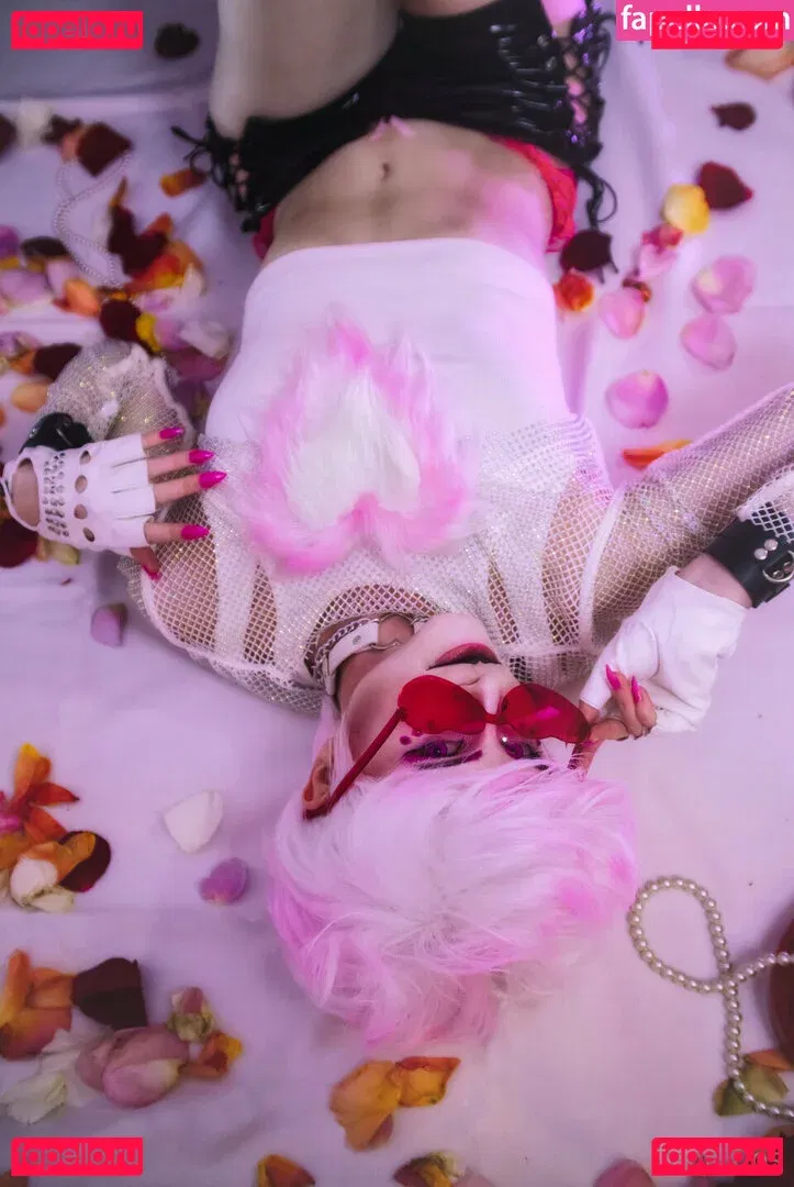 vega.cos Onlyfans Photo Gallery 