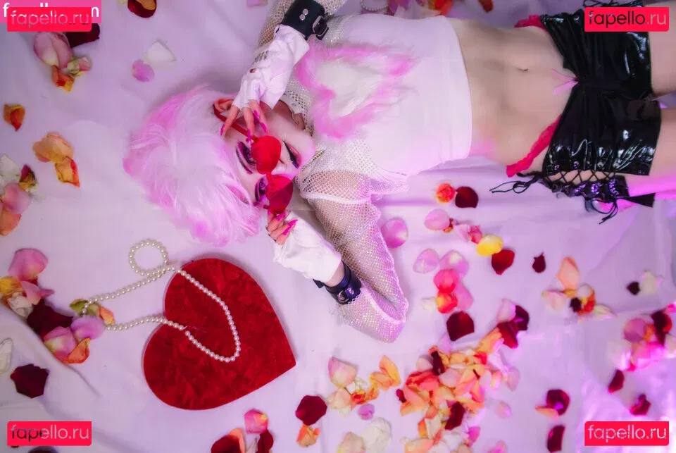 vega.cos Onlyfans Photo Gallery 